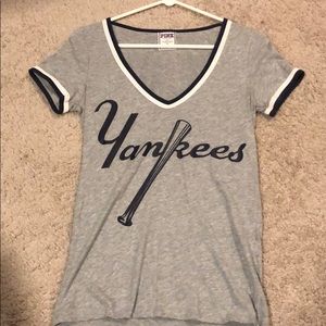 VS Short Sleeve New York Yankees Tee